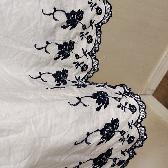 LOFT White Boxy Embellished Blouse - Picture 4 of 6